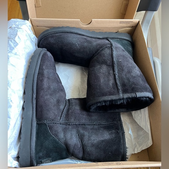 SOLD!!!Ugg Boots - Picture 11 of 12